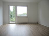 Raum 1 mit Balkon, Wohnung 8 - 