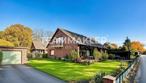 Herzlich Willkommen - ZENTRAL & RUHIG ZUGLEICH: vermietetes Zweifamilienhaus mit Garage und Carport