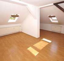 Gemütliche Dachgeschosswohnung mit offener Wohnküche in Erfurter Andreasvorstadt