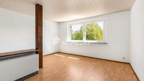 Wohnzimmer 2 - Großzügige 5-Zimmer-Wohnung mit viel Potenzial - ein ideales Zuhause für Familien