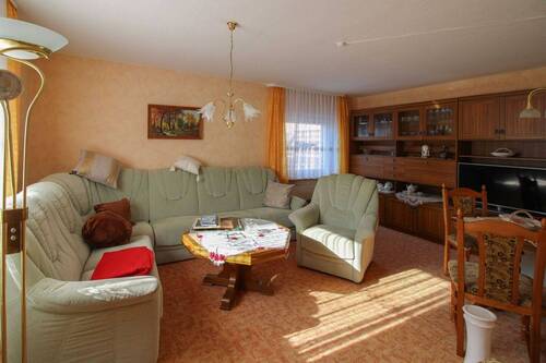 Wohnzimmer - 4 Zimmer Einfamilienhaus in Machern