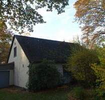 Dickel: Ländlich gelegenes Einfamilienhaus mit Garage - Dickel / Dönsel