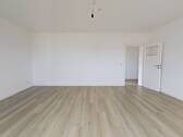 Ansicht II: Wohn- und Esszimmer - 4 Zimmer Etagenwohnung zur Miete in Wolfenbüttel