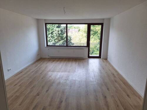 Wohnzimmer.jpg - 3 Zimmer Etagenwohnung zur Miete in Emden