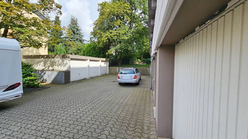 Garagenhof - 2 Zimmer Etagenwohnung in Burscheid