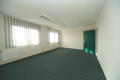 büro 25 qm 1.jpg - 25 m² Büro zu vermieten - 450,00 EUR Kaltmiete,
