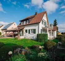 Attraktives Einfamilienhaus in zentraler Lage - Ideal für Familien - Rielasingen-Worblingen