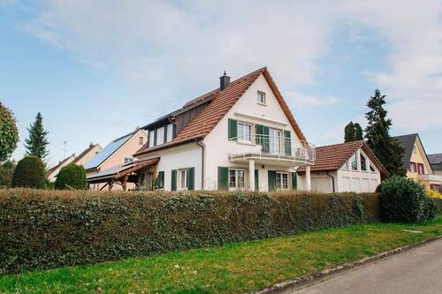 Bild 2 - 5 Zimmer Einfamilienhaus zum Kaufen in Rielasingen-Worblingen