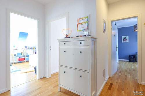 Flur - Etagenwohnung mit 136,00 m² in Berlin zum Kaufen