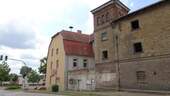 Gutshof, Turm mit Scheunentrakt - 