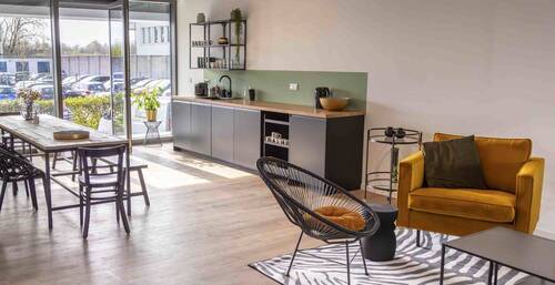Küche und Loungebereich EG - 
