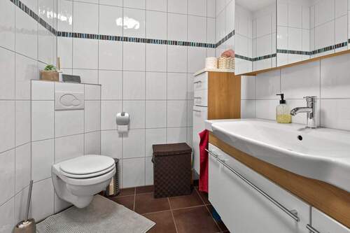 Badezimmer - Etagenwohnung mit 76,00 m² in Karlsruhe / Durlach zum Kaufen