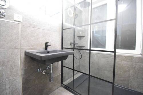 kernsaniertes Badezimmer - 