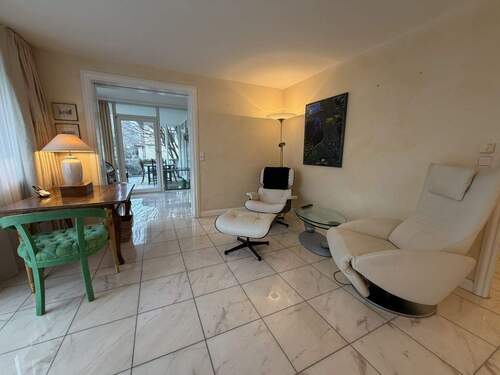 Lese- Arbeitszimmer - 