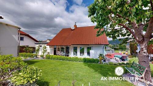 Gartenansicht - Einfamilienhaus in Bodenwerder