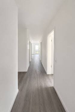 Flur - 4 Zimmer Etagenwohnung in Hadamar / Niederhadamar