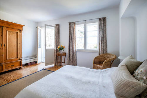 großes Zimmer im 1. OG - 