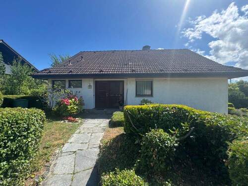 Aussenansicht - 6 Zimmer Einfamilienhaus zum Kaufen in Salem-Oberstenweiler