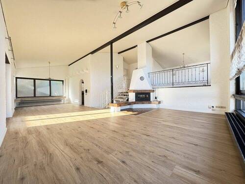 OG Wohnen/Essen/Galerie - Wunderschönes Einfamilienhaus mit besonderer Wohlfühlatmosphäre und Einliegerwohnung in Beilstein