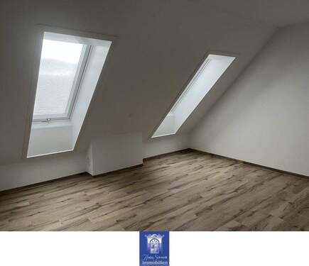 Schlafen - Charmante 2-Zimmerwohnung unterm Dach! Erstbezug nach hochwertiger Sanierung!