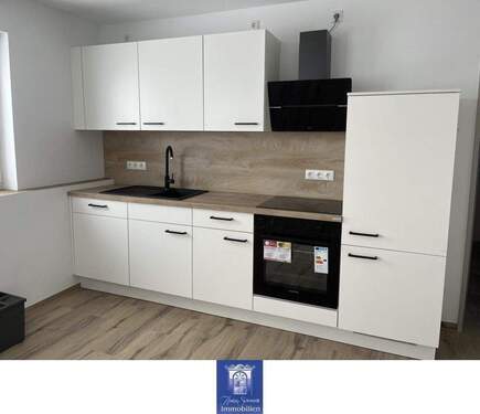 EBK - Etagenwohnung mit 45,90 m² in Arnsdorf zur Miete