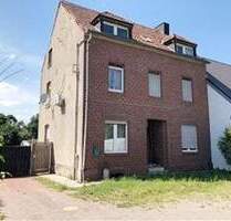 PROVISIONSFREI für Erwerber (Zwangsversteigerung): Haus mit 3 Wohnungen, 4 Garagen und potenziellem Baugrundstück! - Nettetal Breyell