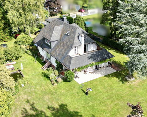 Bild 1 - Landhaus auf großem Grundstück in ruhiger Lage im Wildpark