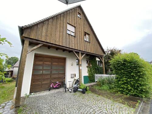 Ansicht Straße - 8 Zimmer Einfamilienhaus zum Kaufen in Dachsbach