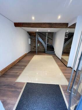 Eingangsbereich - Gewerbeobjekt (Büro, Produktion, Verkauf) in Saarbrücken zum Kaufen