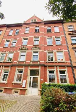 Außenansicht - Geräumige 2 -Raum-Wohnung in der Krämpfervorstadt mit Einbauküche