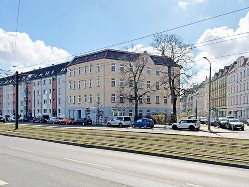 Hausansicht - MFH in Berlin mit Faktor 25 - weiteres Ausbaupotential im Dachgeschoss zusätzlich möglich!