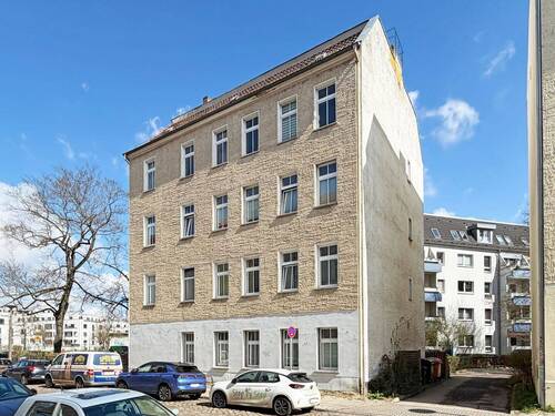Hausansicht - 4 Zimmer Mehrfamilienhaus, Wohnhaus in Berlin