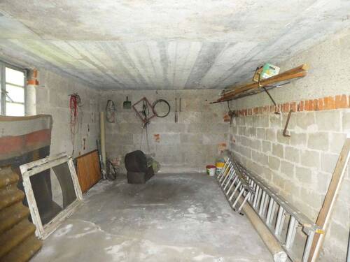 Garage - 