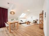 004_Sonniger Wohn- und Essraum - 