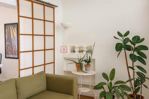 Wohnbereich - Staging - 2 Zimmer Etagenwohnung zur Miete in Frankfurt am Main