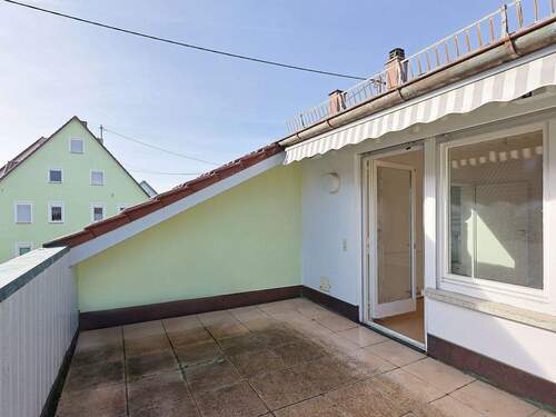 Schöne, große Loggia - 4 Zimmer Etagenwohnung in Renningen