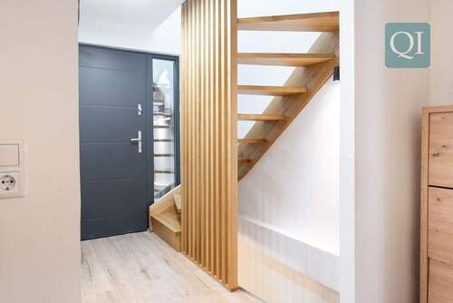 QI-6899 Eingangsbereich - 4 Zimmer Reihenmittelhaus zum Kaufen in Hannover / Mittelfeld