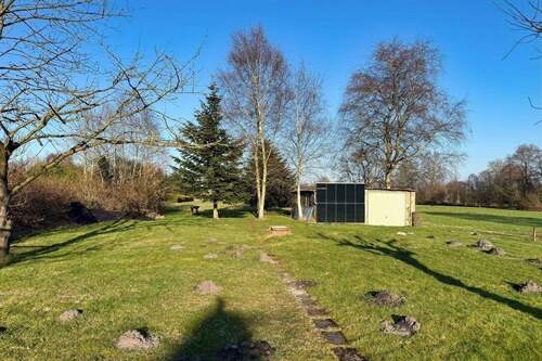 Grundstück hinter dem Haus - 