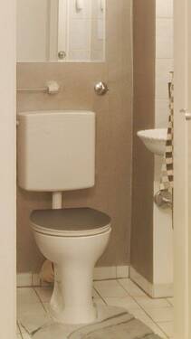 WC - 