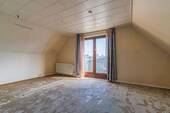 Obergeschoss - Das erste Schlafzimmer 1.jpg - 