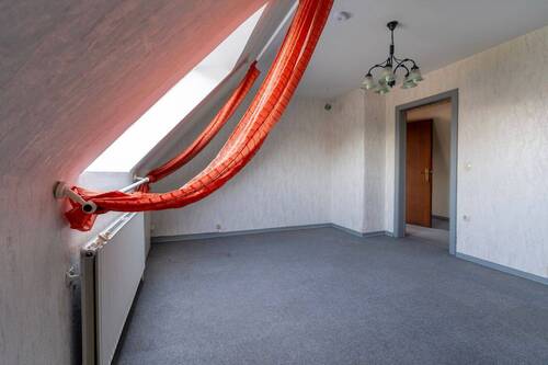 Obergeschoss - Das zweite Schlafzimmer 3.jpg - 