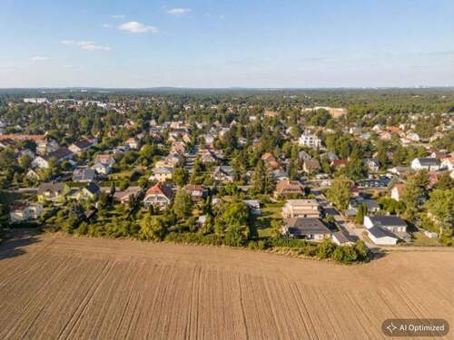 Drohnenansicht mit Blick über Stahnsdorf - 