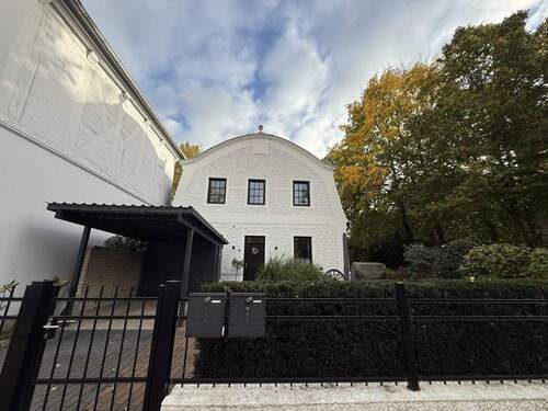 Bild 1 - Verden, mittendrin: Schnuckelige und sanierte Eigentumswohnung mit Blick auf Domplatz und Dom