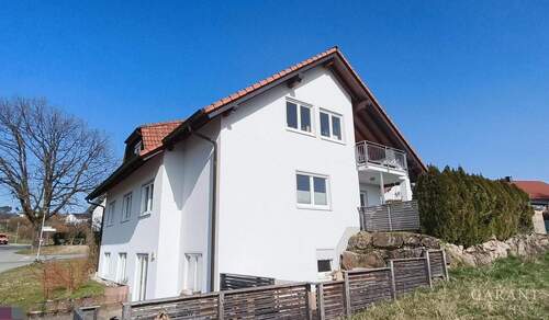 Südseite - 1 Zimmer Mehrfamilienhaus, Wohnhaus zum Kaufen in Neunkirchen