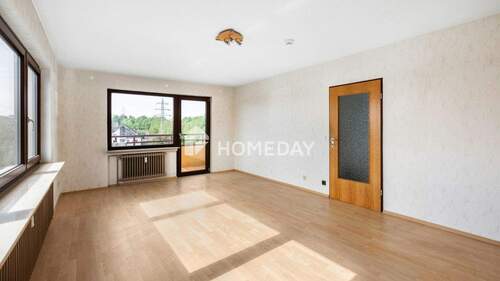 Wohnzimmer 1 - Einziehen und durchatmen: sofort verfügbare Wohnung mit Skyline-Blick