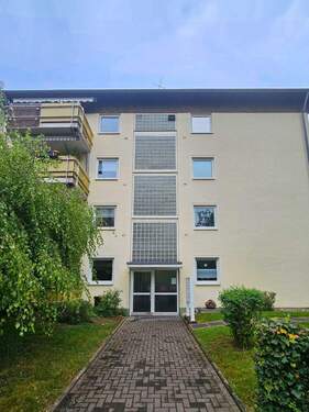 Frontansicht - 3 Zimmer Etagenwohnung in Köln