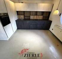 Außergewöhnliche, lichtdurchflutete Räume in Faurndau mit einem gepflegten Garten und moderner EBK! - Göppingen / Faurndau