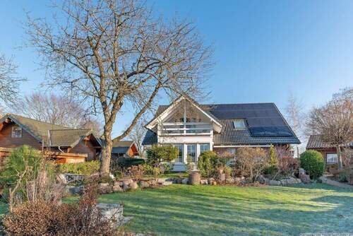 Hausansicht - Idylle am Passader See - 745.000,00&nbsp;EUR Kaufpreis, ca.&nbsp; 208,00&nbsp;m&sup2;&nbsp;Wohnfl&auml;che