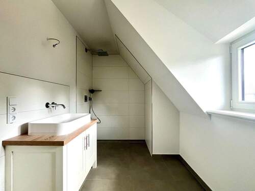 Bad Dachgeschoss - 