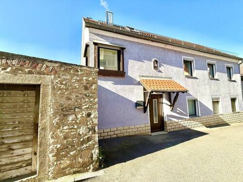 Ihr Haus von Osten - Stadthaus statt Wohnung! - 229.000,00&nbsp;EUR Kaufpreis, ca.&nbsp; 105,00&nbsp;m&sup2;&nbsp;Wohnfl&auml;che